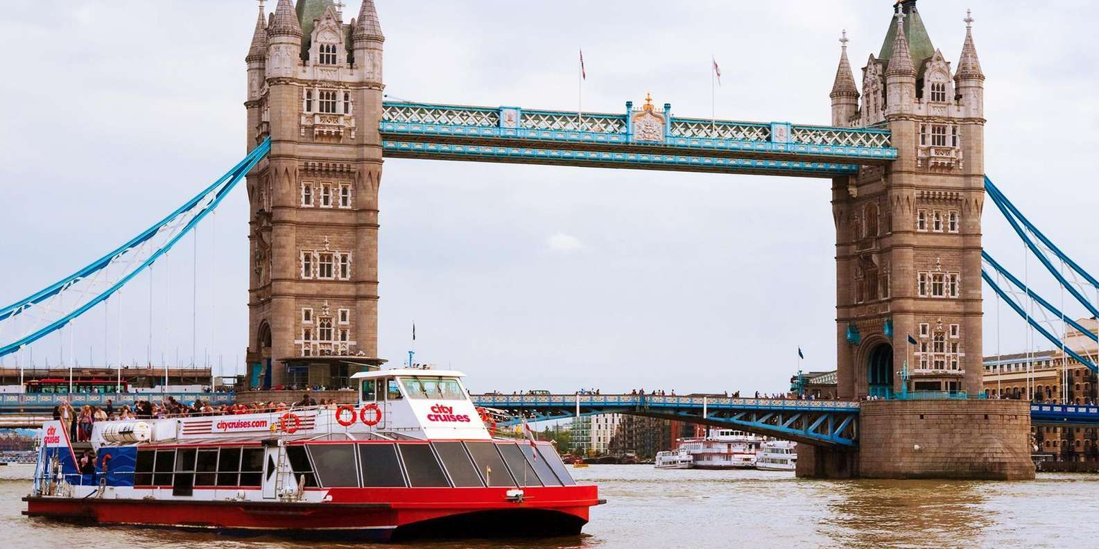 London: Thames River Cruise & Westminster 3 Hour Tour | GetYourGuide