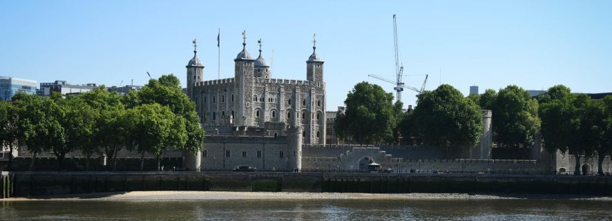 London: Westminster Walking Tour & The Tower of London Entry