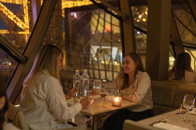 París: Cena en la Madame Brasserie de la Torre Eiffel