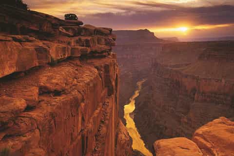 Hajar Mountains: Private Day Trip from Muscat