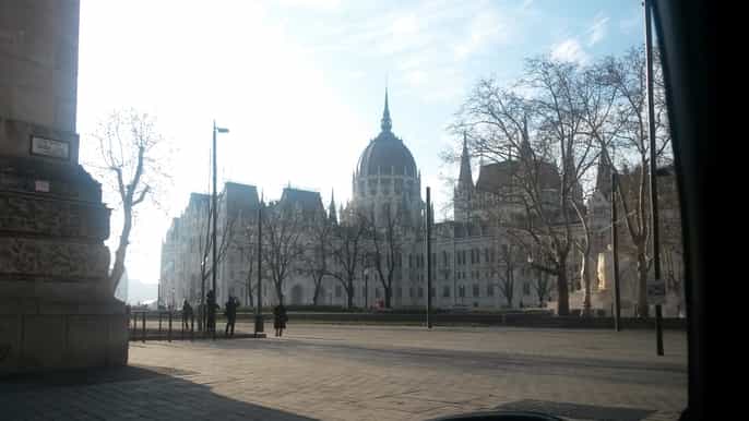 budapest halfday private car tour