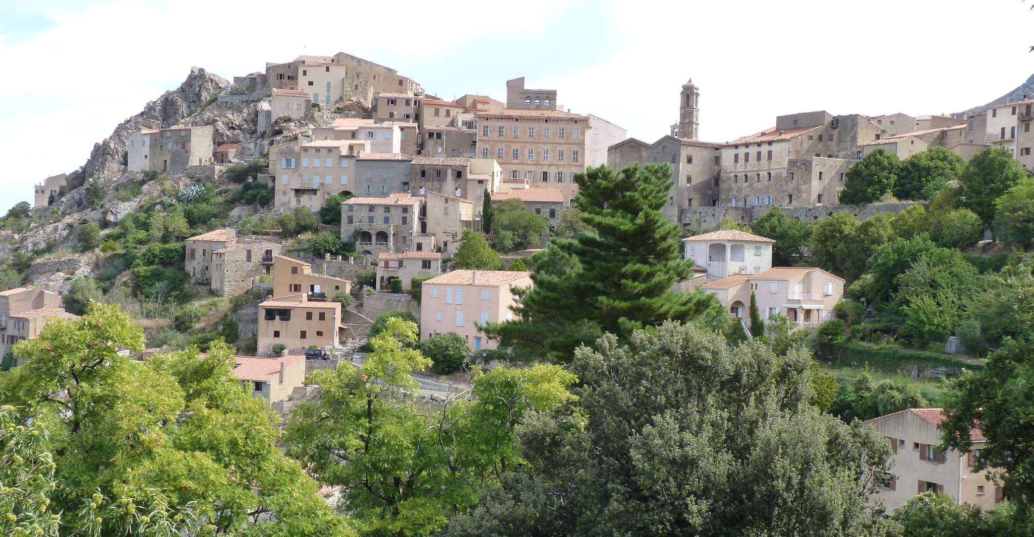 Depuis Calvi/Ile Rousse, visite d'un vieux village corse - Hizvo