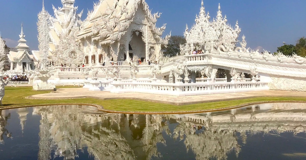 Chiang Mai Weißer Tempel & Museum Schwarzes Haus