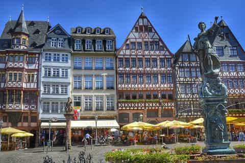 frankfurt 2.5hour food hopping taste tales tour