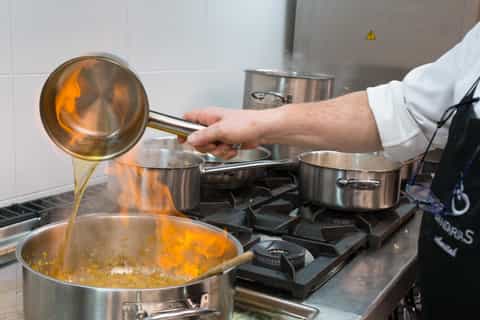 San Sebastian: Basque Pintxos Tasting & Cooking Class