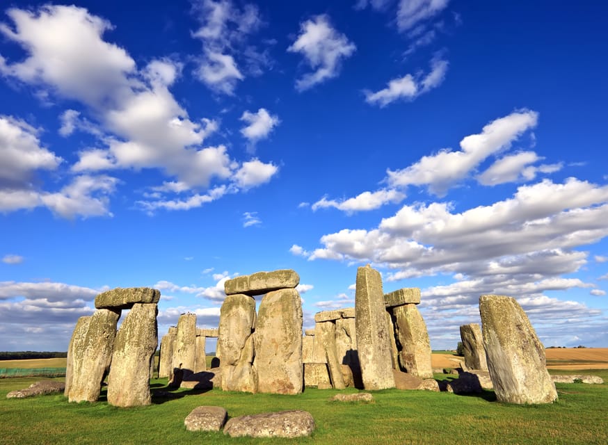 tours of stonehenge from london