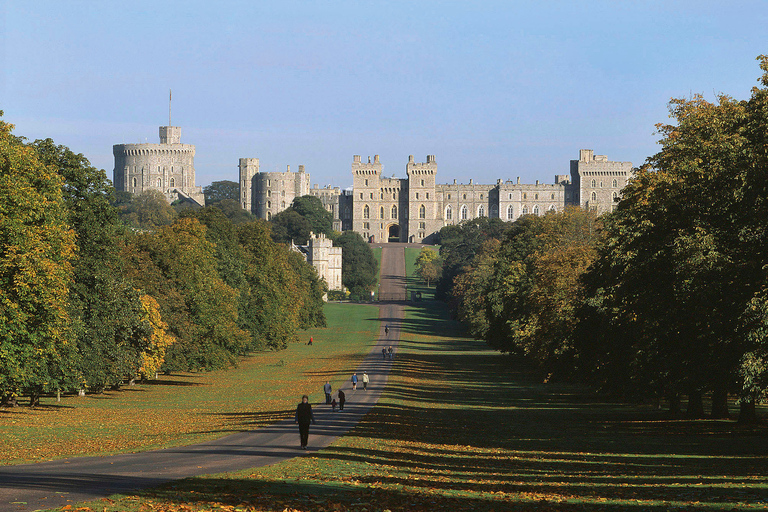 From London: Windsor, Oxford & Stonehenge Full-Day Trip Tour in English with Windsor Castle entry Included