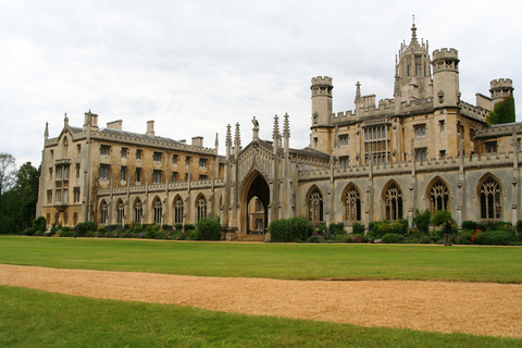 Desde Londres: tour de 1 día a Oxford y CambridgeVisita en inglés con entrada a la Iglesia de Cristo incluida