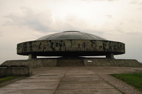 Varsovia: Tour privado guiado de 12 horas a Majdanek y Lublin