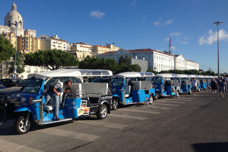 Lisbon: Private Guided Tour of Historical Center by Tuk Tuk Standard Option