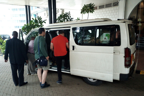 Excursão de um dia ao Parque Nacional do Lago Nakuru saindo de Nairóbi