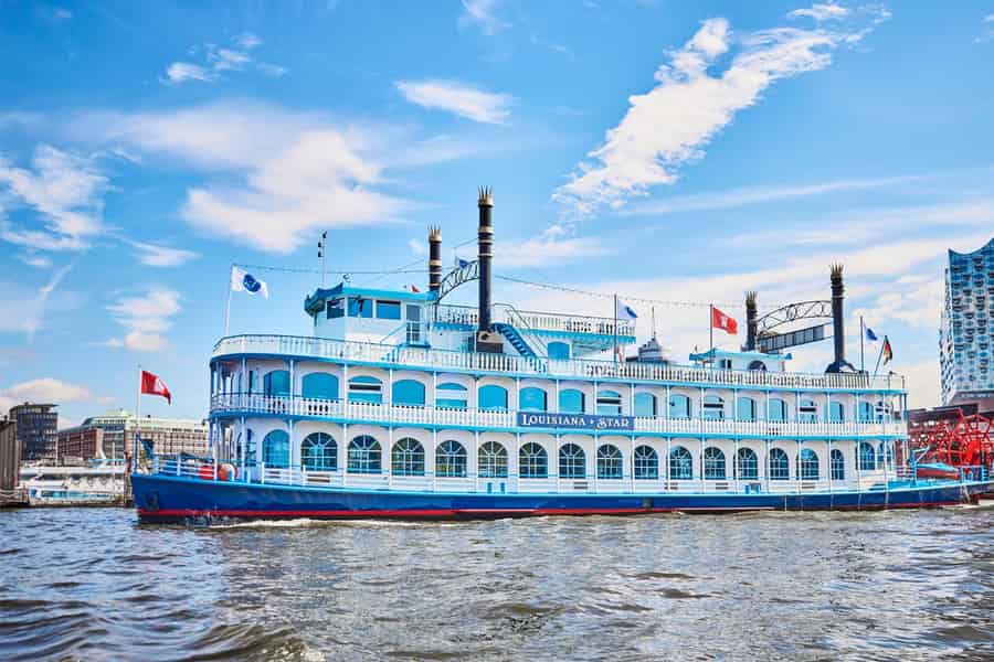 Hamburg: Hafenrundfahrt im Schaufelraddampfer Louisiana Star. Foto: GetYourGuide Hamburg: Hafenrundfahrt im Schaufelraddampfer Louisiana Star. Foto: GetYourGuide