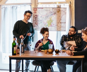 Budapest: Hungarian Wine Tasting with 7 Wines and Tapas