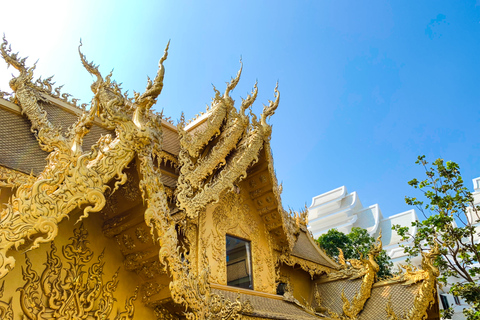 Depuis Chiang Mai : visite du temple blanc et Triangle d’orPetit groupe