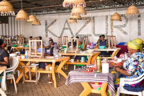 Nairobi: Kazuri Beads Factory Tour with Hotel Pickup
