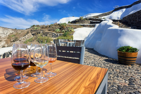 Santorini: Excursión a 3 Bodegas con TrasladoPunto de encuentro en la ciudad de Fira o en el pueblo de Kamari