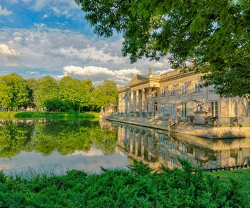 Warsaw: Warsaw Historical Group Tour with Pickup & Drop-Off