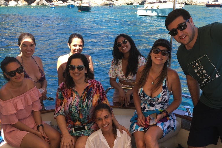 Capri: Prywatna wycieczka statkiem z Sorrento