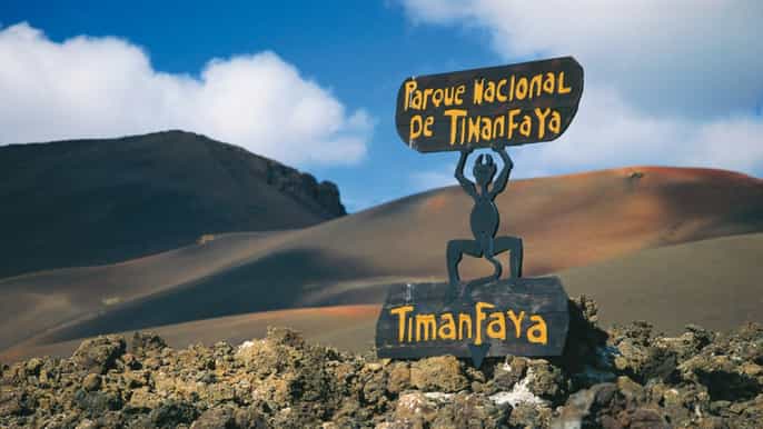 lanzarote timanfaya national park bus tour