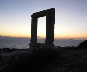 Naxos Castle Walking Tour and Sunset at the Portara