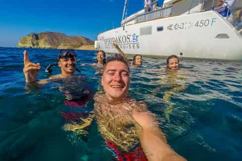 Santorini: 5-Hour Small Group Catamaran Cruise