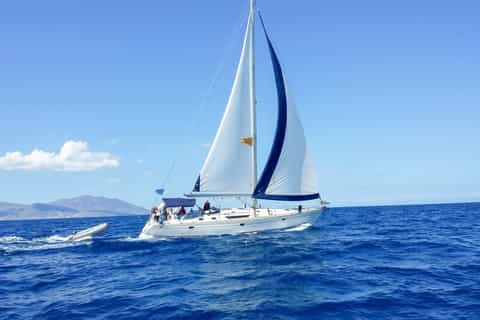 Yacht Cruise to Rhenia Island & Guided Tour of Delos
