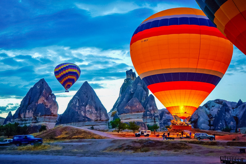 Cappadoce : montgolfière, cheminées de fées, petit-déjeuner