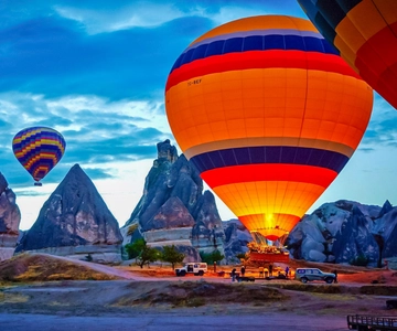 Cappadocia: Sunrise Hot Air Balloon, Göreme & Fairy Chimneys