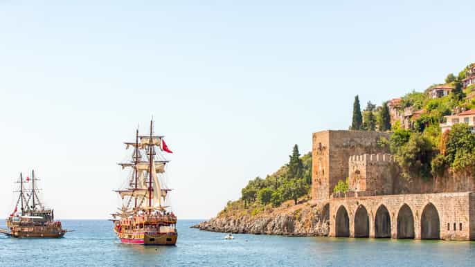 alanya boat trip with bbq lunch and drinks