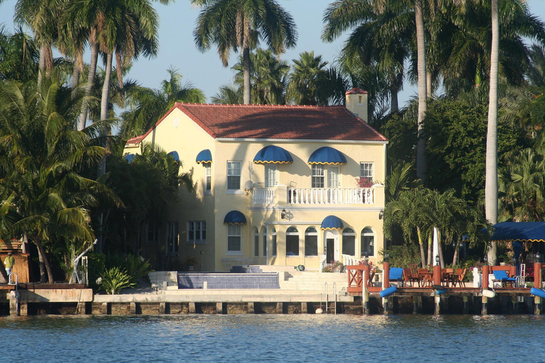 Miami: Passeio de barco &quot;Millionaire Homes&quot; com bar Mojito a bordo