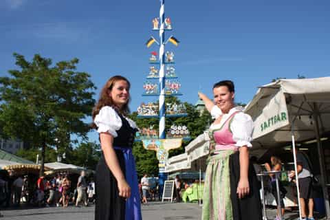 Munich: Viktualienmarkt 1.5-Hour Culinary Tour