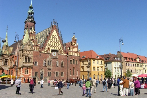 Wrocław: Short City Walk and Cruise by Luxury Ship
