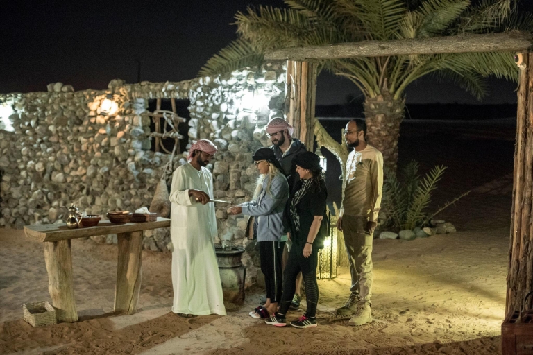 Dubaï : safari nocturne et astronomieSafari & observation des étoiles en Land Rover Heritage