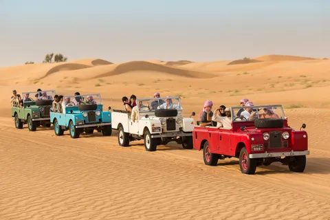Dubai: Heritage Overnight Safari & Balloon Ride med morgenmad