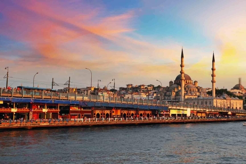 Istanbul : Visite privée d'une escale à partir de l'aéroport d'Istanbul et des hôtels.Prise en charge à l'aéroport İstanbul Havalimanı