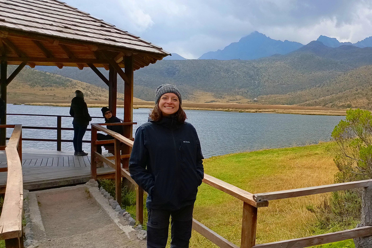 Quito: Cotopaxi National Park and Quilotoa Day Trip