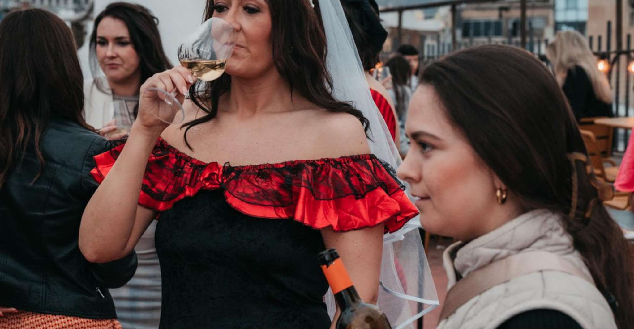 Barcelona: Rooftop Salsa Class with Bottomless Sangria photo 8