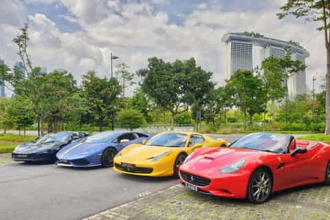 Singapore Supercars: Street Circuit Tour (15 Minutes)