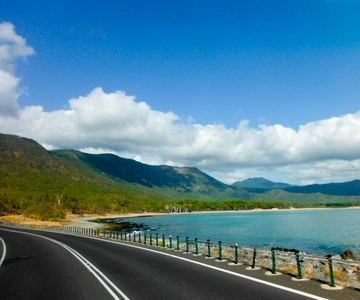 2-Day Waterfall and Daintree Tour