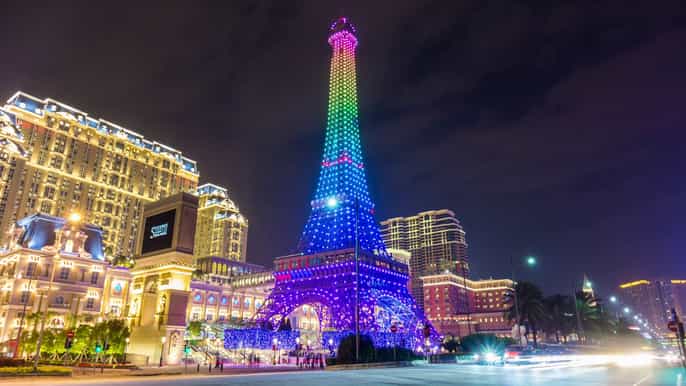 macau night bus tour in the las vegas of the east