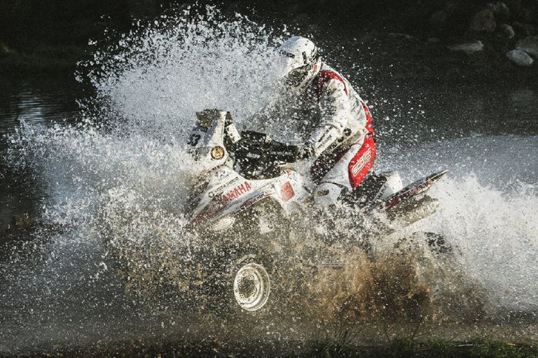 Cracovie : Excursion extrême en quad tout-terrain avec déjeuner barbecueCircuit extrême en quad hors route - Débutant