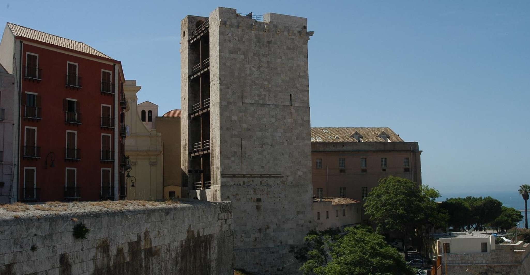 Cagliari, Walking Tour of the Old City - Housity