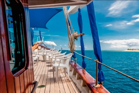 Fiji: Mamanuca Islands All-Inclusive Sailing Cruise Option 2: Pickup from Coral Coast Accommodation