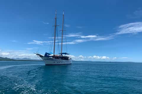 Fiji: Mamanuca Islands All-Inclusive Sailing Cruise