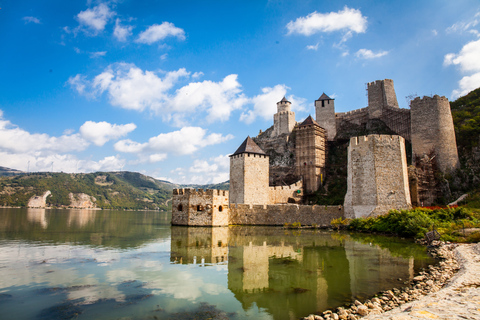 Belgrade: Iron Gate National Park Tour with 1-Hour SpeedboatShared Tour