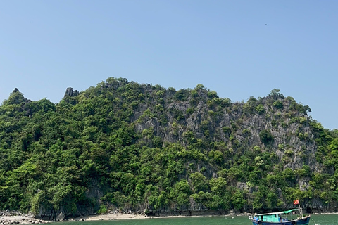 2-tägige Ha Long Bay Island Cruise Tour mit einem 3-Sterne-Kreuzfahrtschiff