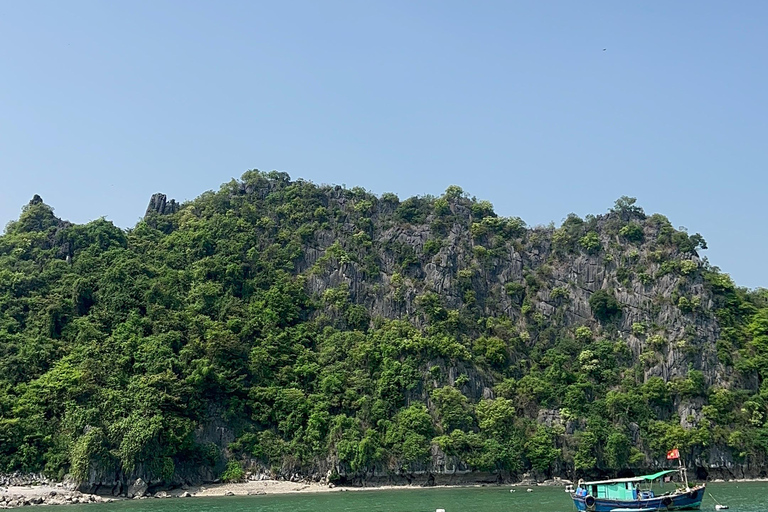 2-tägige Ha Long Bay Island Cruise Tour mit einem 3-Sterne-Kreuzfahrtschiff