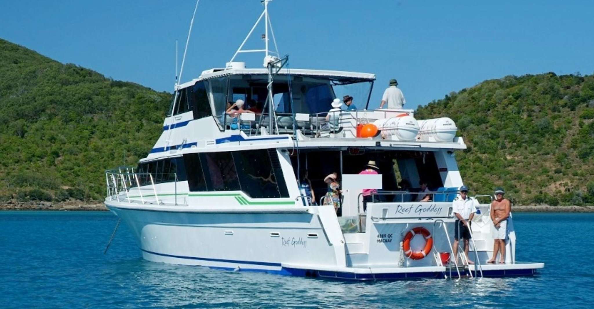 Mission Beach, Great Barrier Reef Snorkel or Dive Cruise - Housity