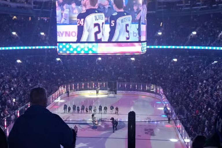 Vancouver: Vancouver Canucks Ice Hockey Game Ticket Upper Sideline