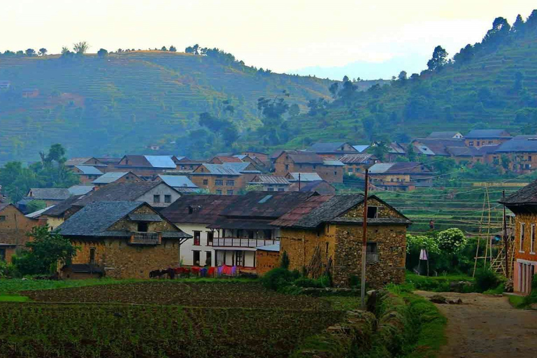 Trekking corto de Chitlang con paseos en bote desde Katmandú